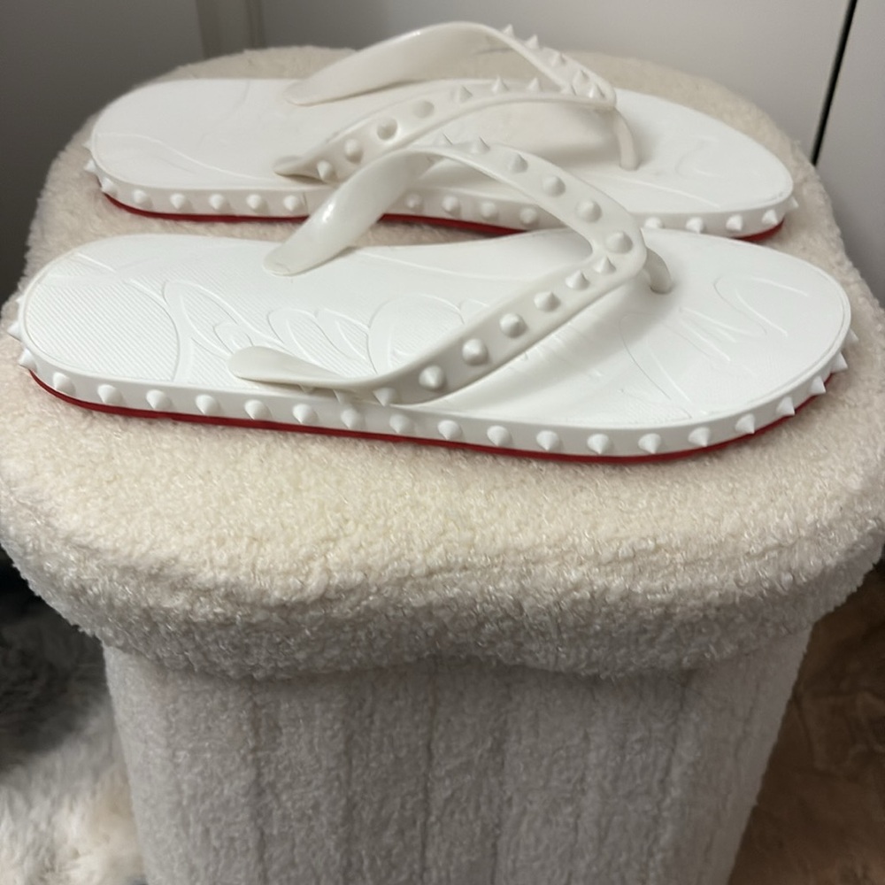 FASHION FLIP FLOPS